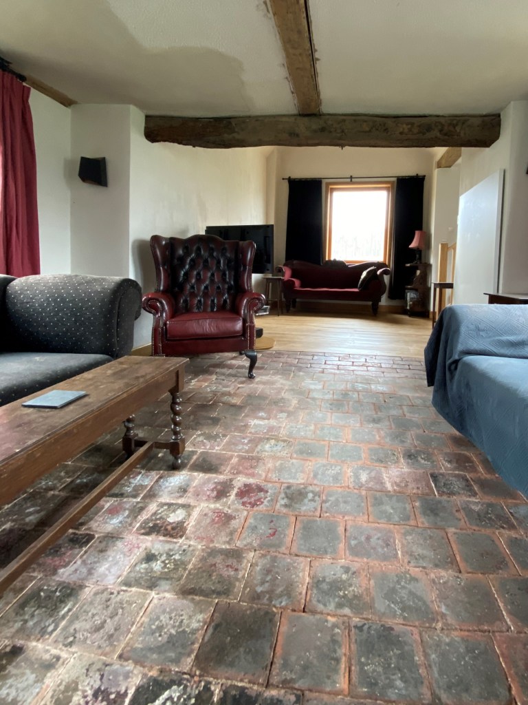 This image has an empty alt attribute; its file name is img_0583.jpg